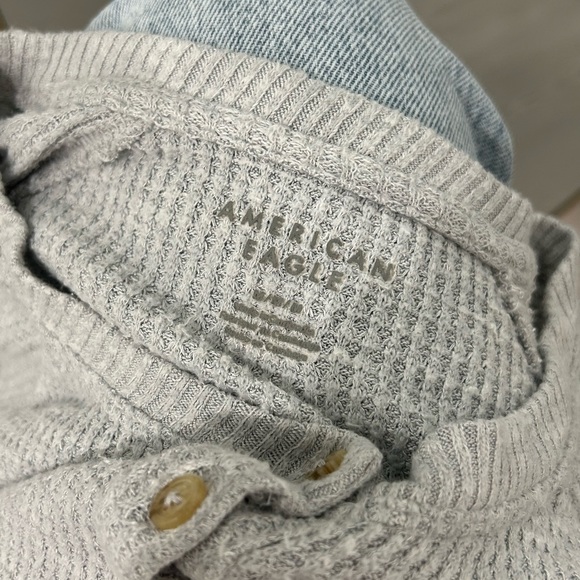 American Eagle Outfitters Light Gray Henley Long Sleeve - Picture 4 of 5